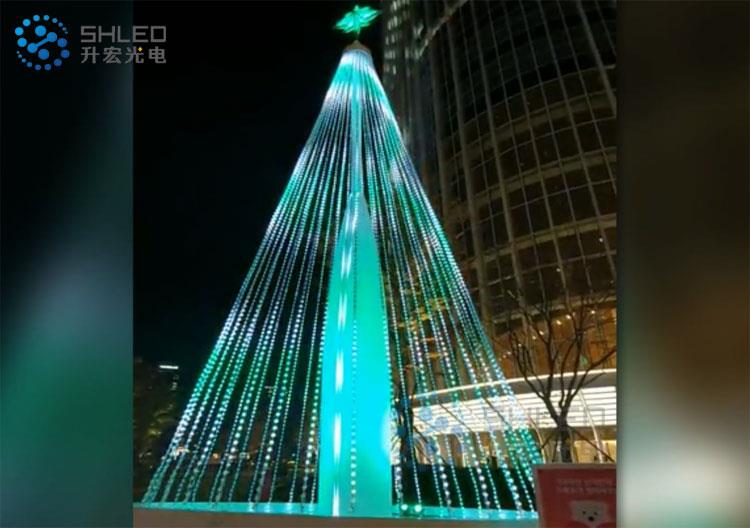 1-Christmas-tree-lighting 1-Christmas-tree-lighting